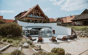 Osada Głęboczek. Vine Resort&Spa
